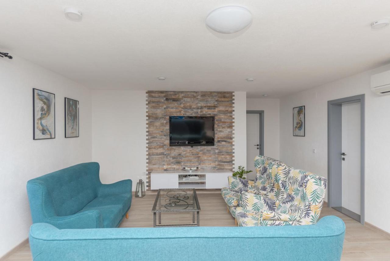 App Anna Appartement Makarska Buitenkant foto