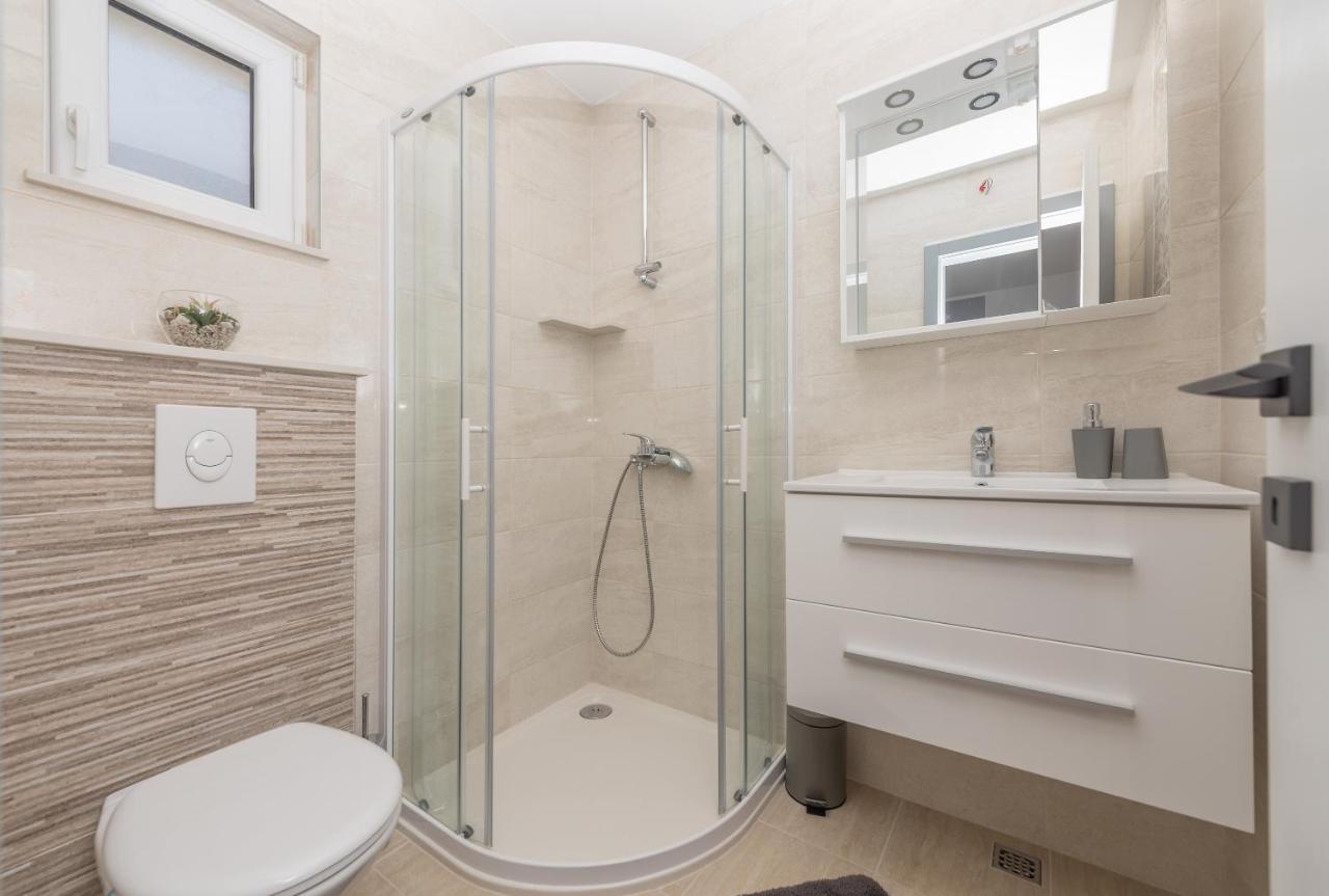 App Anna Appartement Makarska Buitenkant foto