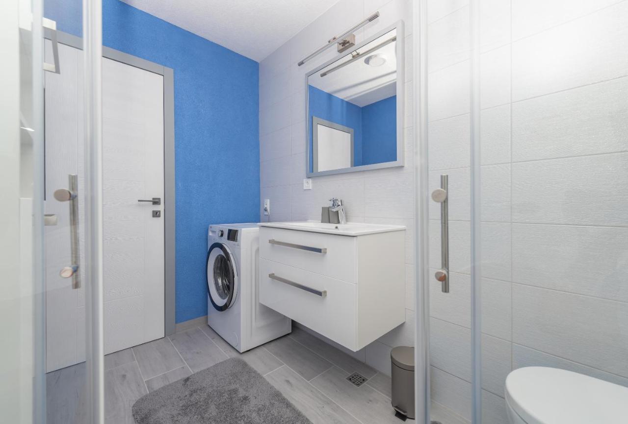 App Anna Appartement Makarska Buitenkant foto