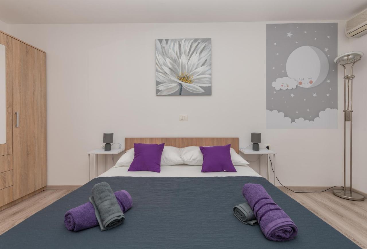 App Anna Appartement Makarska Buitenkant foto