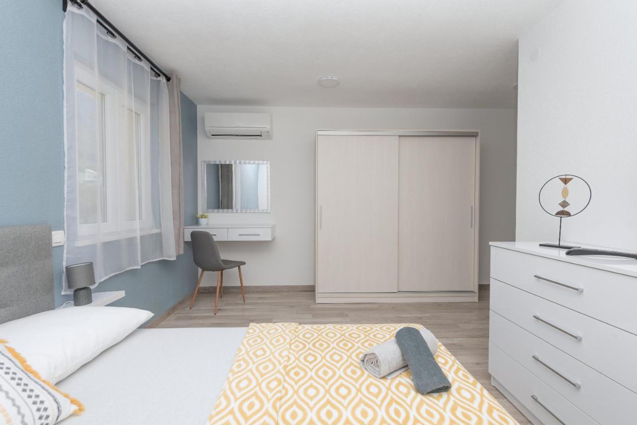 App Anna Appartement Makarska Buitenkant foto